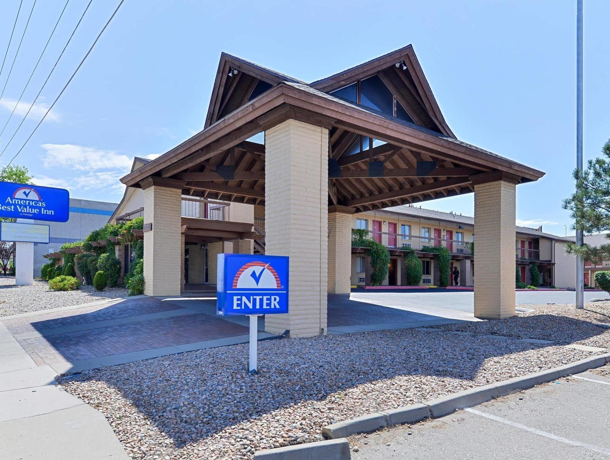 Days Inn By Wyndham Albuquerque Northeast Zewnętrze zdjęcie