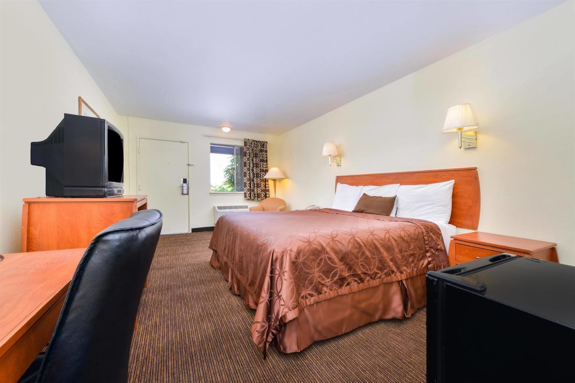 Days Inn By Wyndham Albuquerque Northeast Zewnętrze zdjęcie